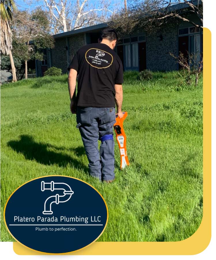 drain-camera-inspections plumber in rosemont ca doing a drain camera inspection
